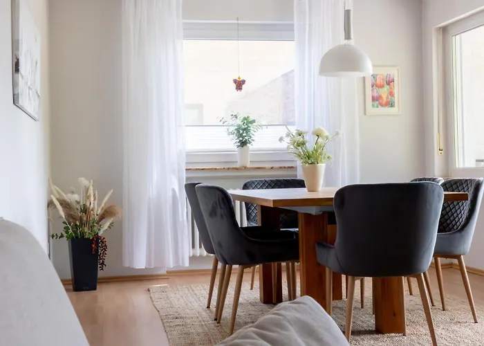 Mit Kamin Am Waldrand Neu-Eichenberg